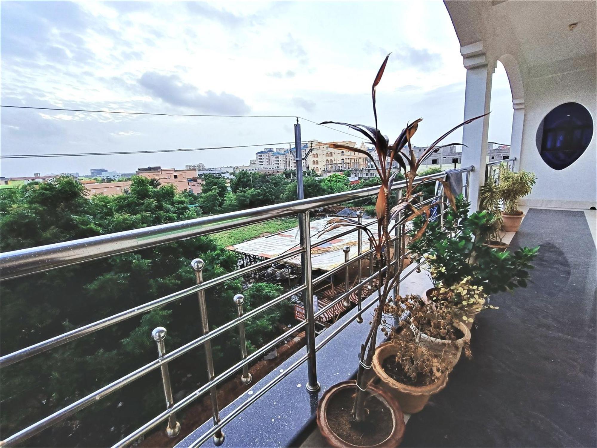 Goroomgo Krishna Residency Puri Near Sea Beach - Spacious Room With Excellent Service Awarded - Best Seller Exterior foto